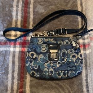 Blue Coach crossbody purse!